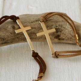 4 Pulseiras Cruz Dourada Sortidas em Beige e Marrom