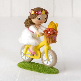 Figura de bolo de garotas de bicicleta